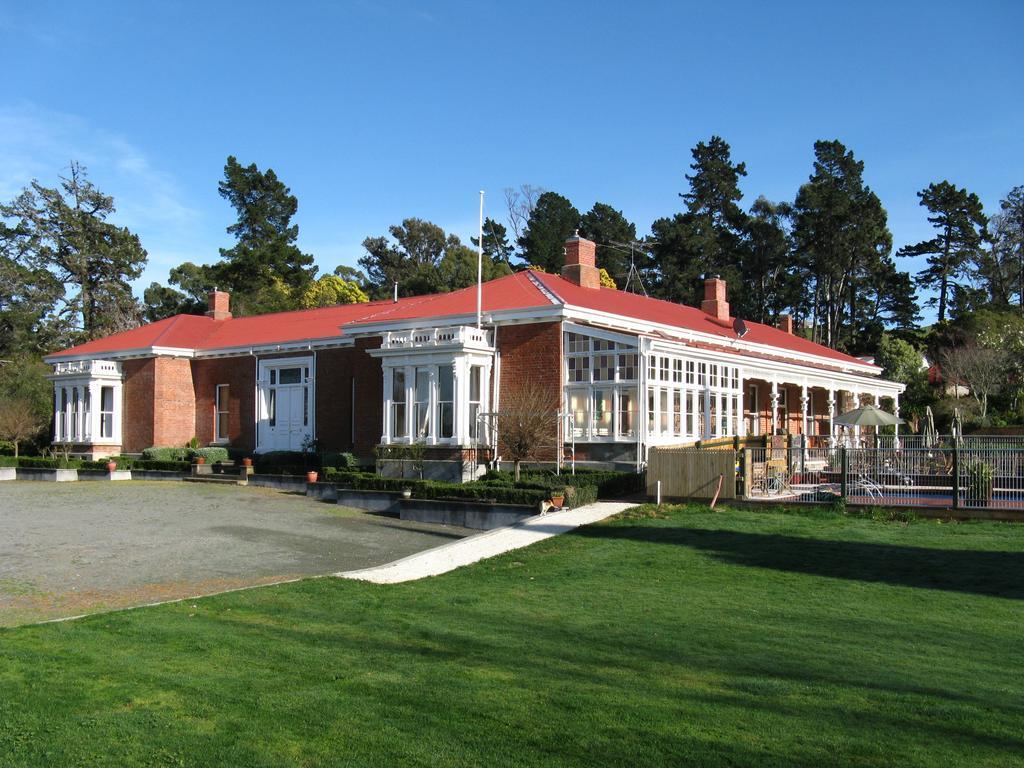 Hotel Ugbrooke Country Estate Lower Dashwood Exterior foto